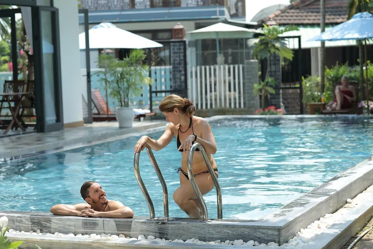 Tropical Garden & Pool Villa Hoi An