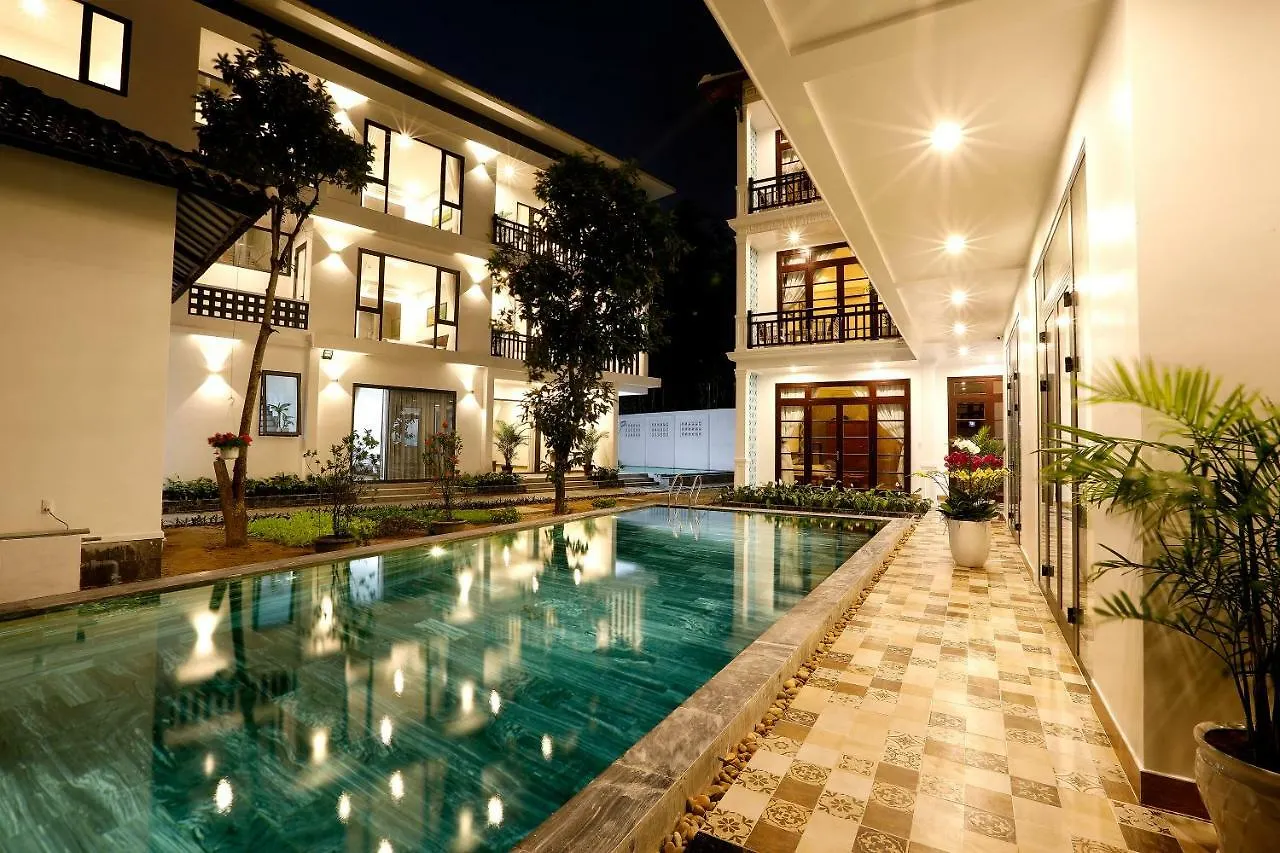 Tropical Garden & Pool Villa Hoi An 0*,