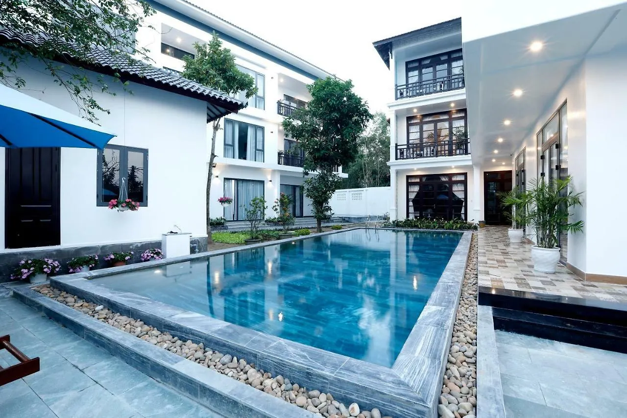Tropical Garden & Pool Villa Hoi An Vietnam