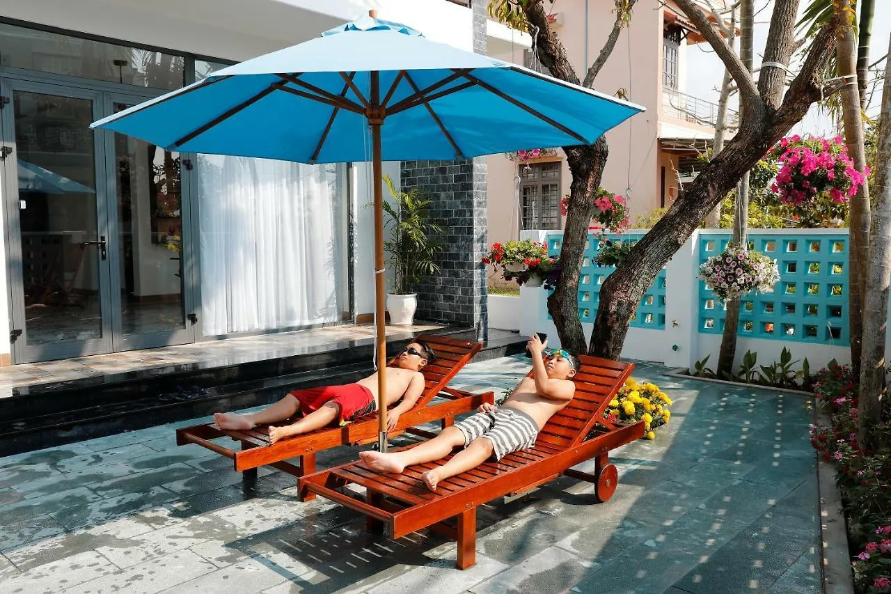 Tropical Garden & Pool Villa Hoi An