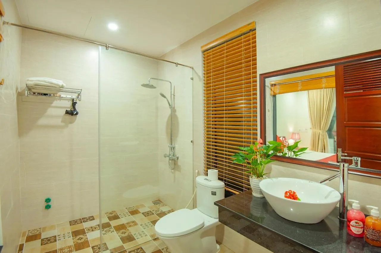 Tropical Garden & Pool Villa Hoi An