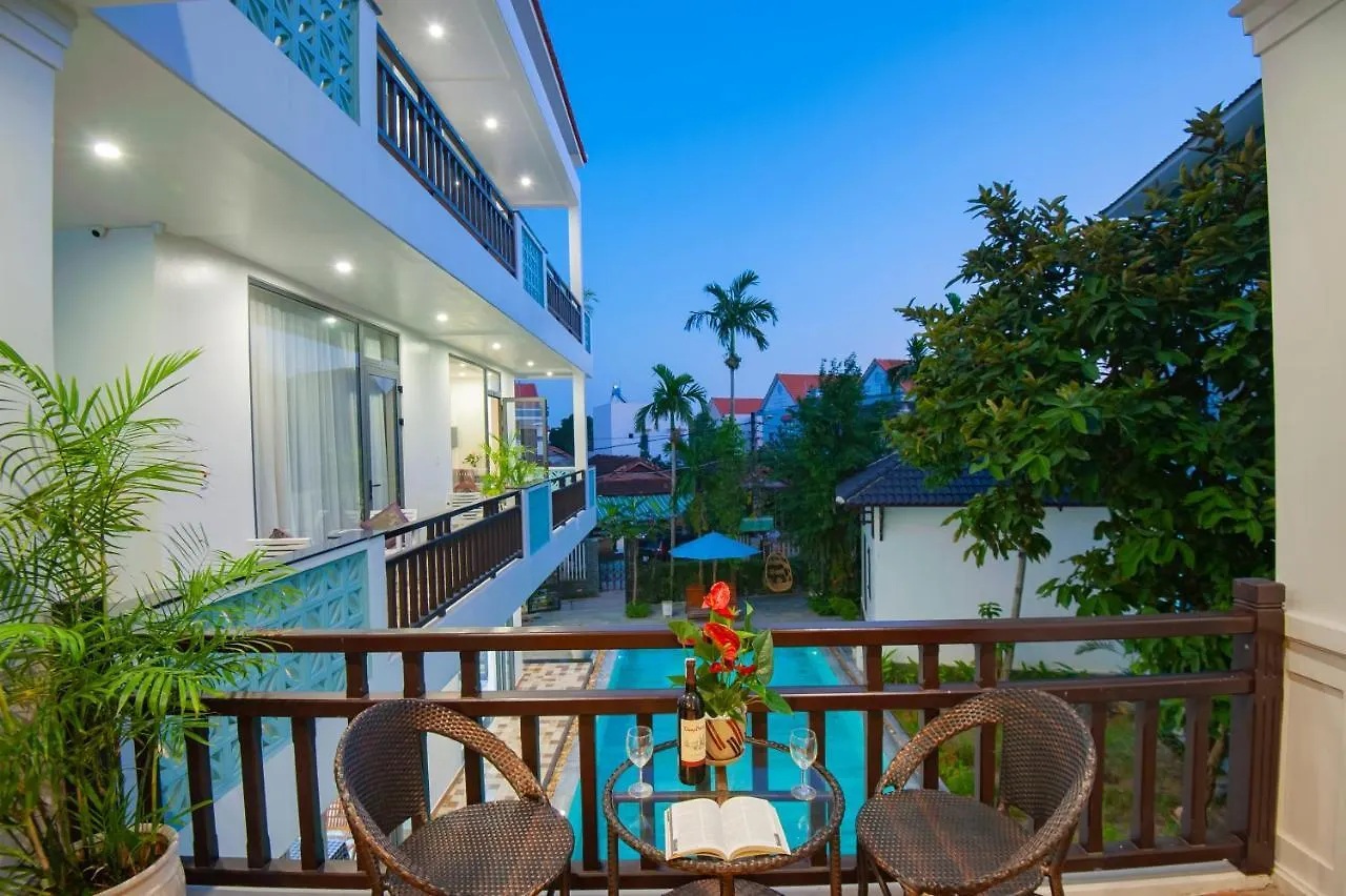 Tropical Garden & Pool Villa Hoi An