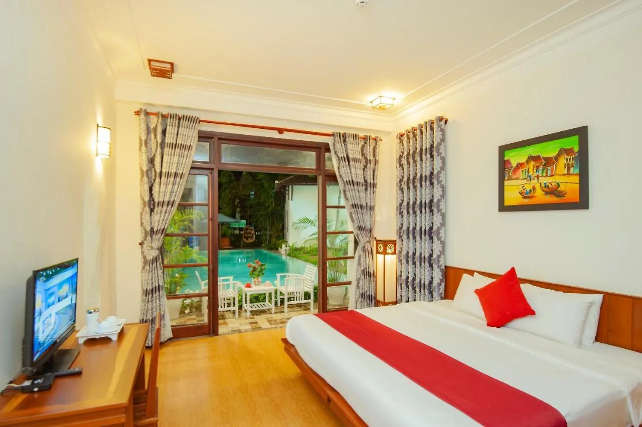 Tropical Garden & Pool Villa Hoi An