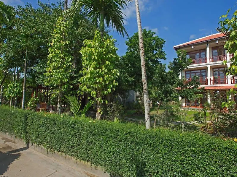 Tropical Garden & Pool Villa Hoi An 0*,
